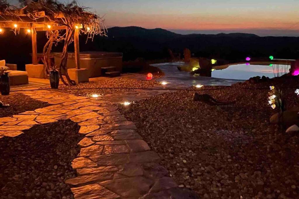 The Mystery House By Yosemite Holiday home *